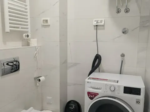 Izdavanje, jednosoban stan, 40m², Central Point, Podgorica - image 6