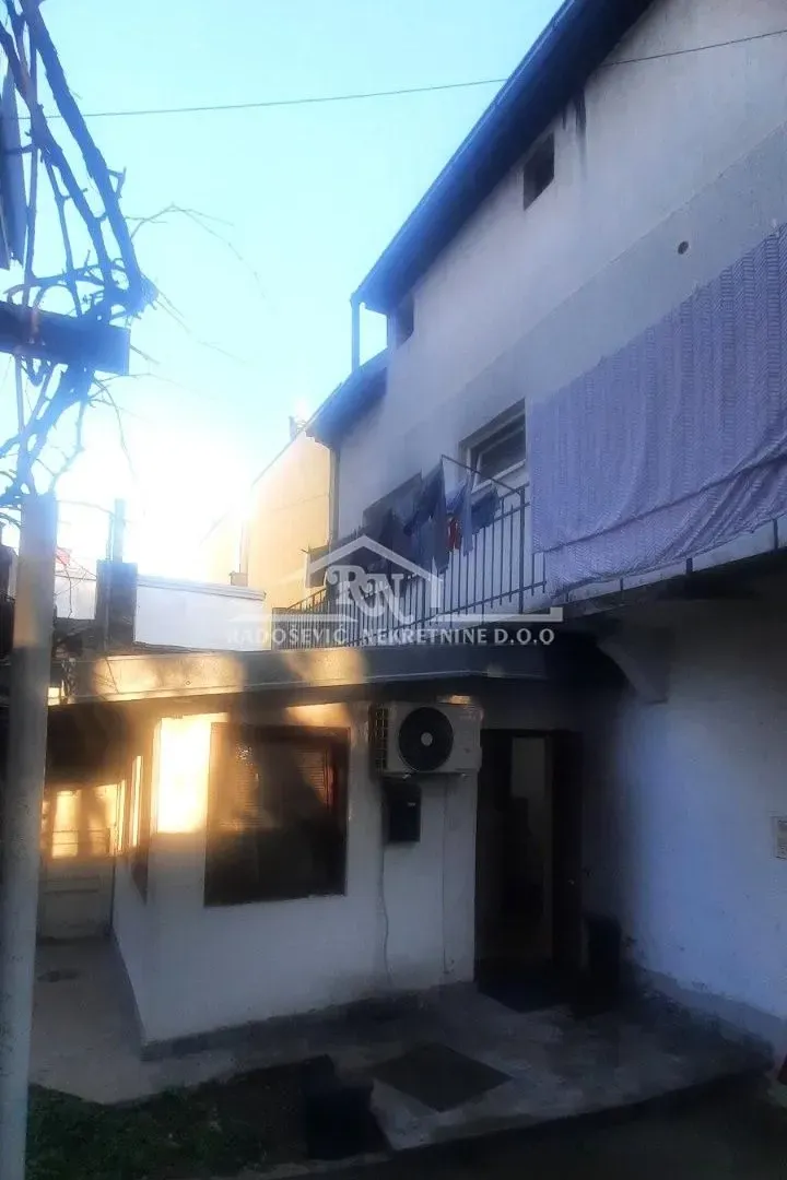 Prodaja, jednosoban stan, 40m², Vračar Hram, Vračar Sve Podlokacije