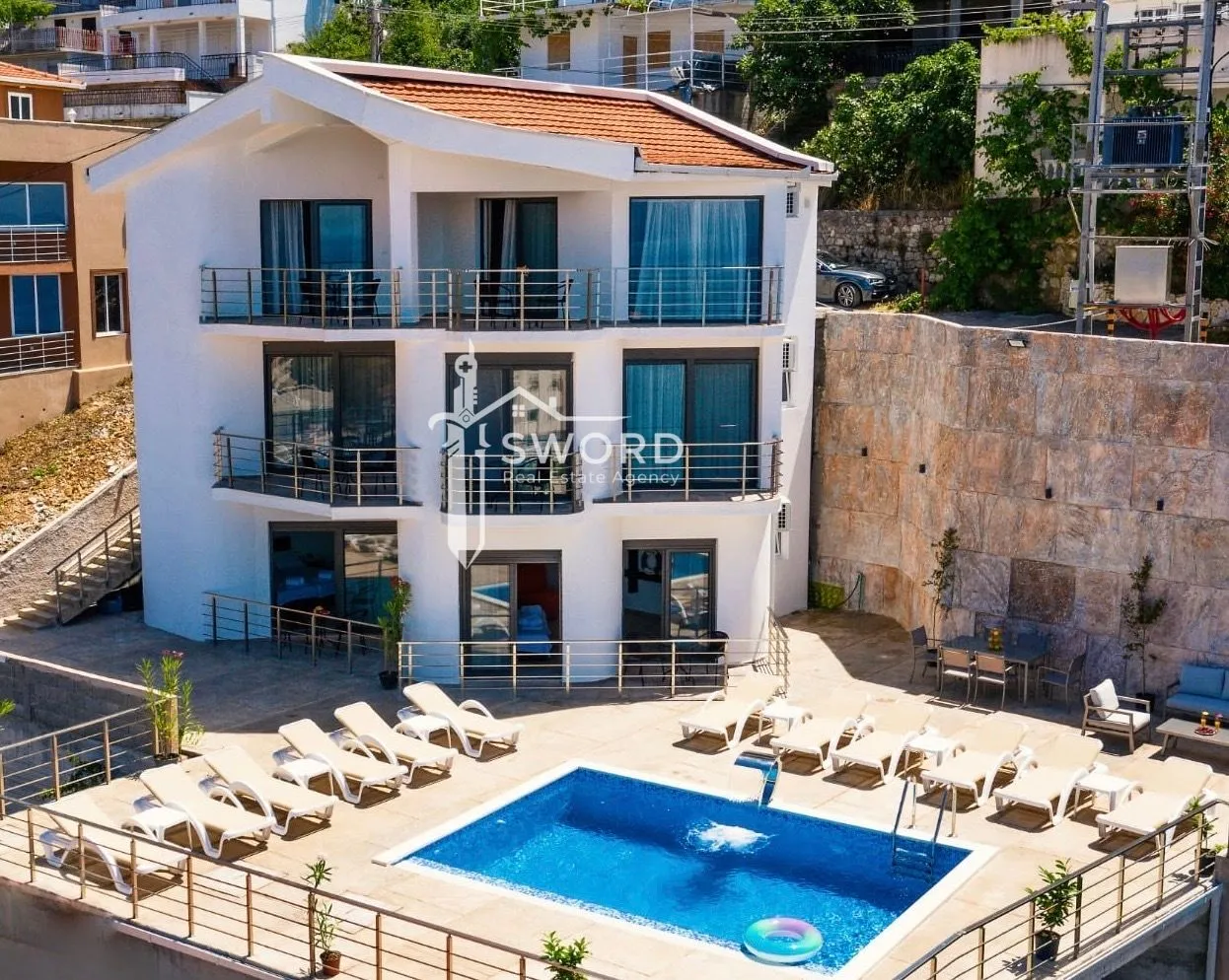 Sale, house, 270m², Kruče, Ulcinj