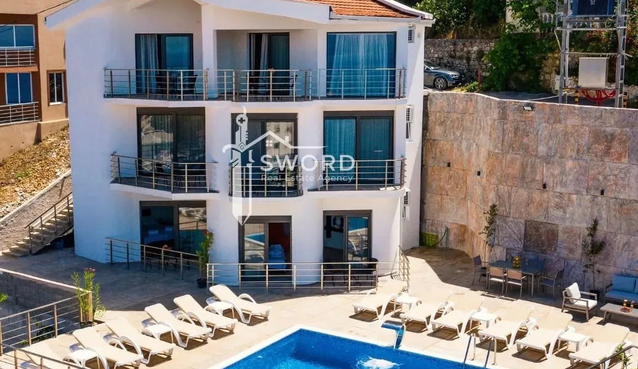 Sale, house, 270m², Kruče, Ulcinj