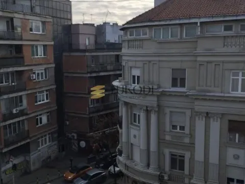 Izdavanje, jednosoban stan, 40m², Kalenić Pijaca, Vračar Sve Podlokacije - image 11