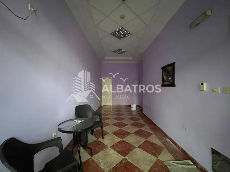 Rent, office space, 20m², Centar, Bar