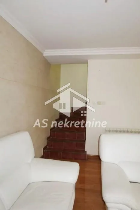 Rent, four bedroom apartment, 160m², Filmski Grad, Beograd