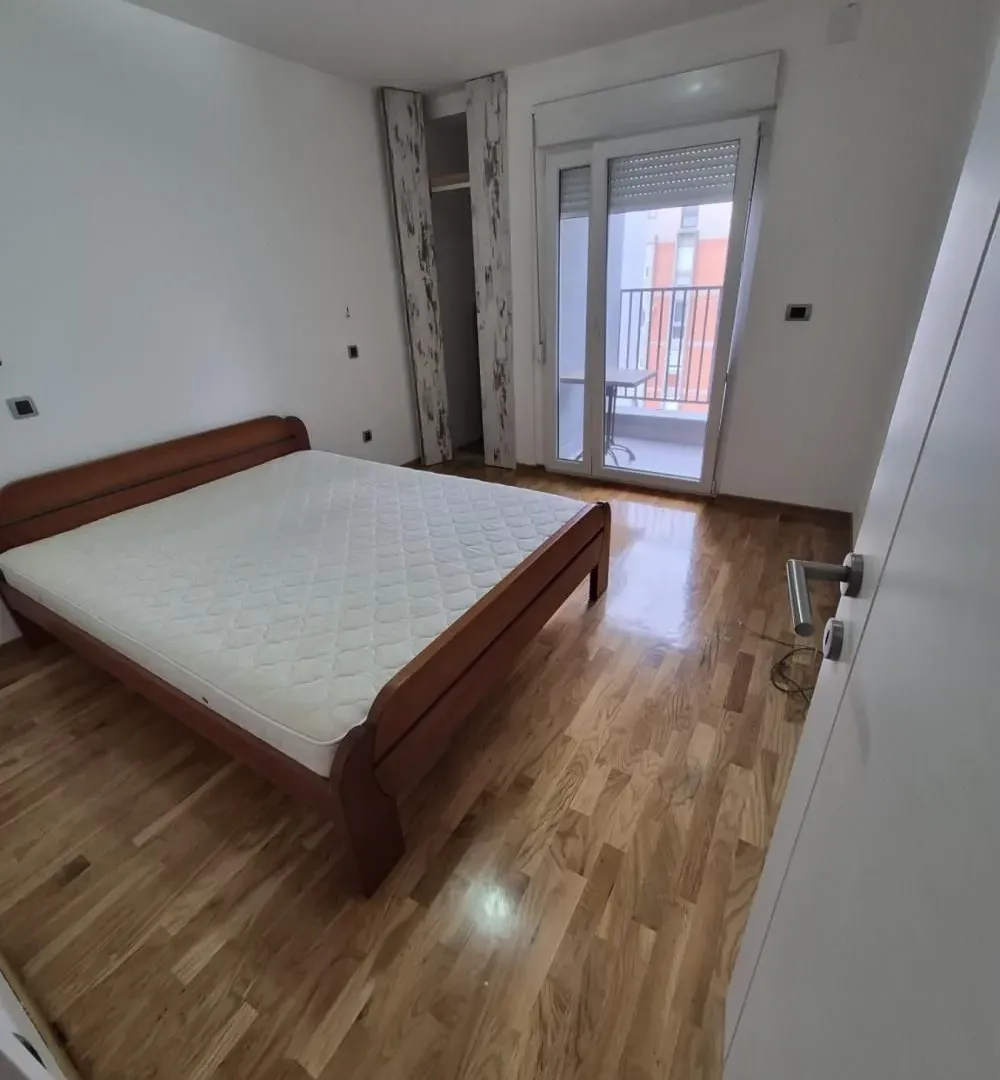 Izdavanje, trosoban stan, 70m², Vidikovački venac, Rakovica