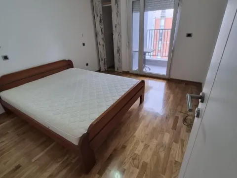 Izdavanje, trosoban stan, 70m², Vidikovački venac, Rakovica - image 4