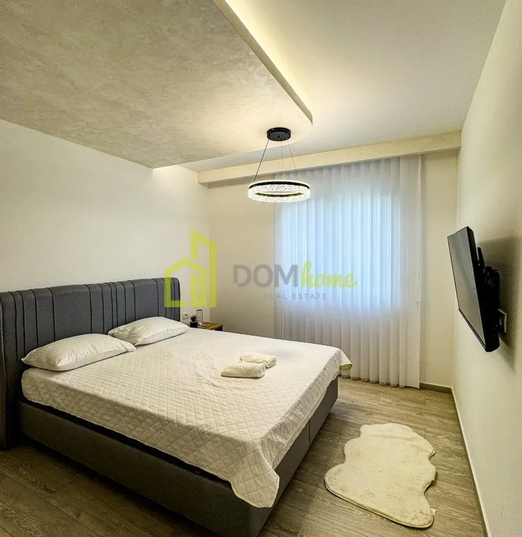 Sale, two bedroom apartment, 74m², Bečići, Budva