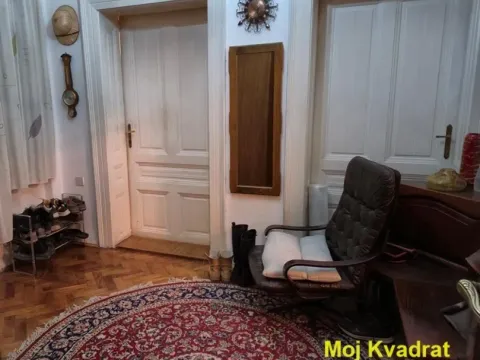 Prodaja, trosoban stan, 110m², Slavija, Vračar Sve Podlokacije - image 8