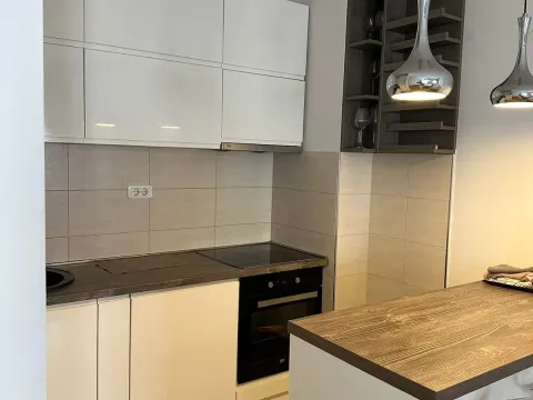 Prodaja, trosoban stan, 46m², City Kvart, Podgorica - image 5