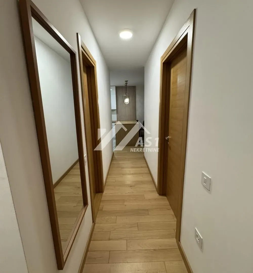 Izdavanje, trosoban stan, 60m², Novi Sad Sve Podlokacije, Novi Sad