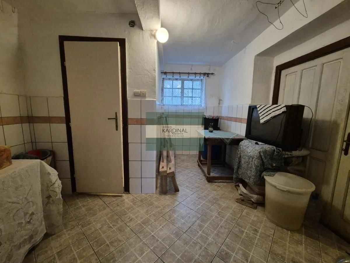 Prodaja, kuća, 280m², Majur, Jagodina