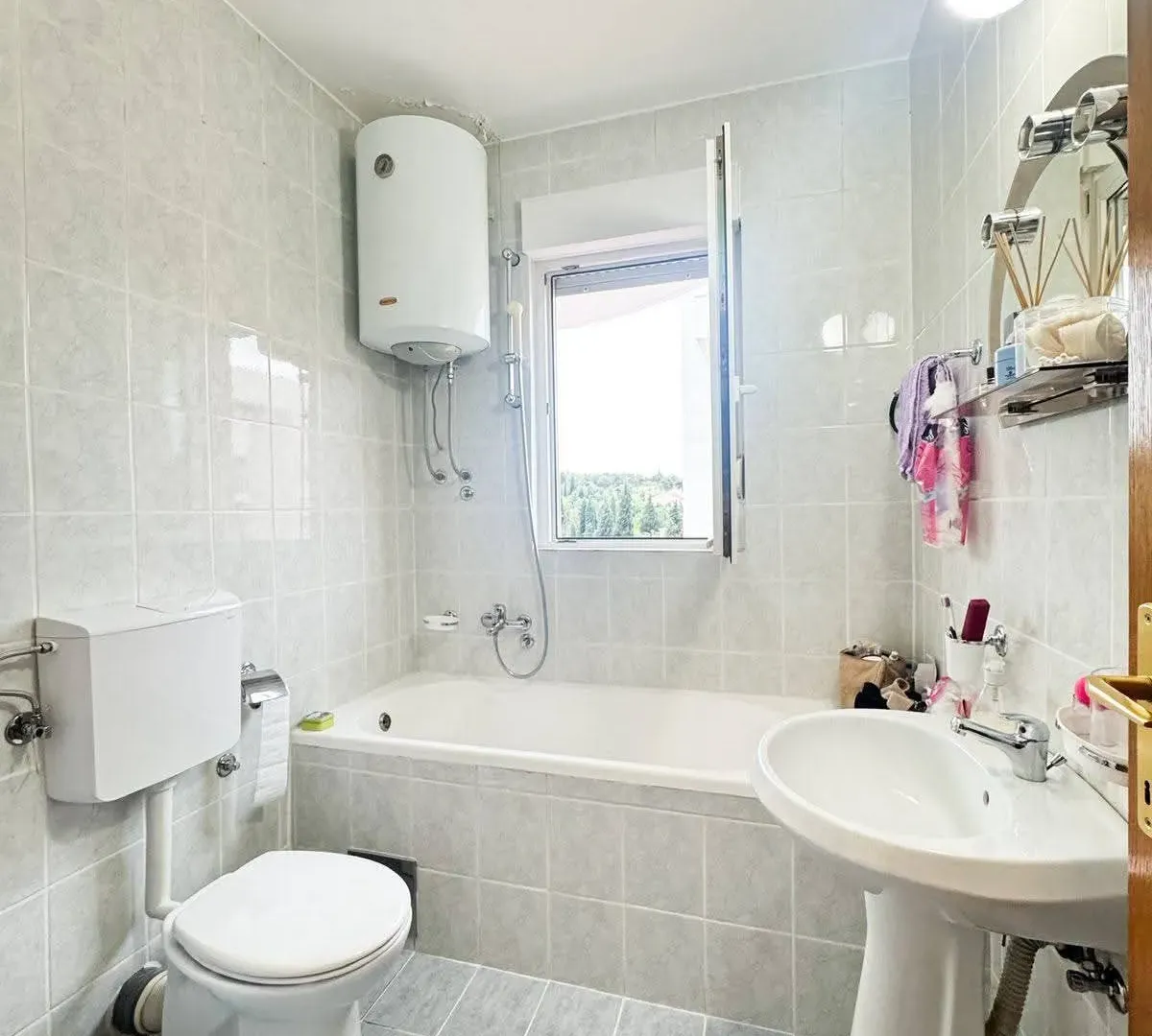 Prodaja, dvosoban stan, 82m², Zagorič, Podgorica