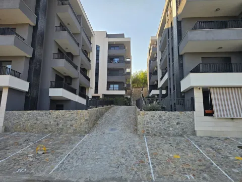 Rent, two bedroom apartment, 70m², Gorica C, Podgorica - image 13