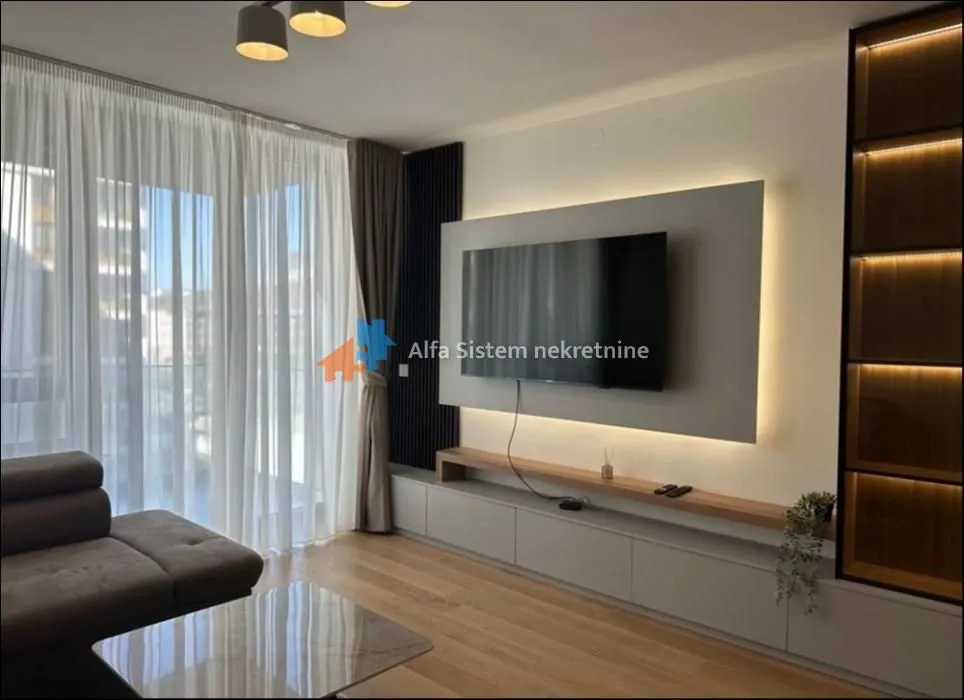 Rent, three bedroom apartment, 86m², Savski Venac, Beograd