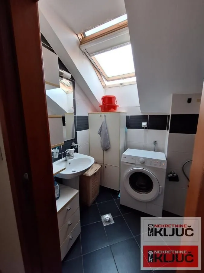 Prodaja, dvosoban stan, 37m², Grbavica, Novi Sad Sve Podlokacije