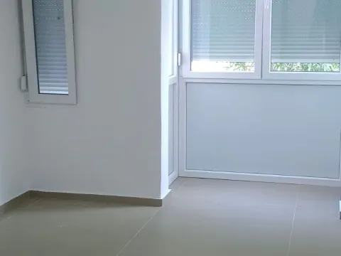 Izdavanje, poslovni prostor, 66m², Preko Morače, Podgorica - image 4