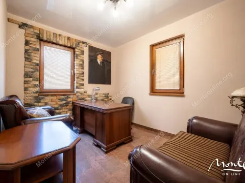 Prodaja, kuća, 250m², Bijela, Herceg Novi - image 16