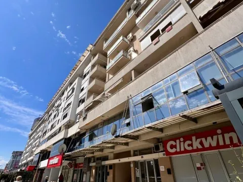 Izdavanje, trosoban stan, 107m², Preko Morače, Podgorica - image 9