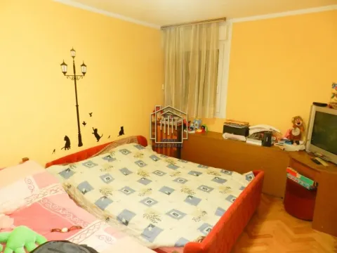 Prodaja, trosoban stan, 90m², Centar, Nikšić - image 7