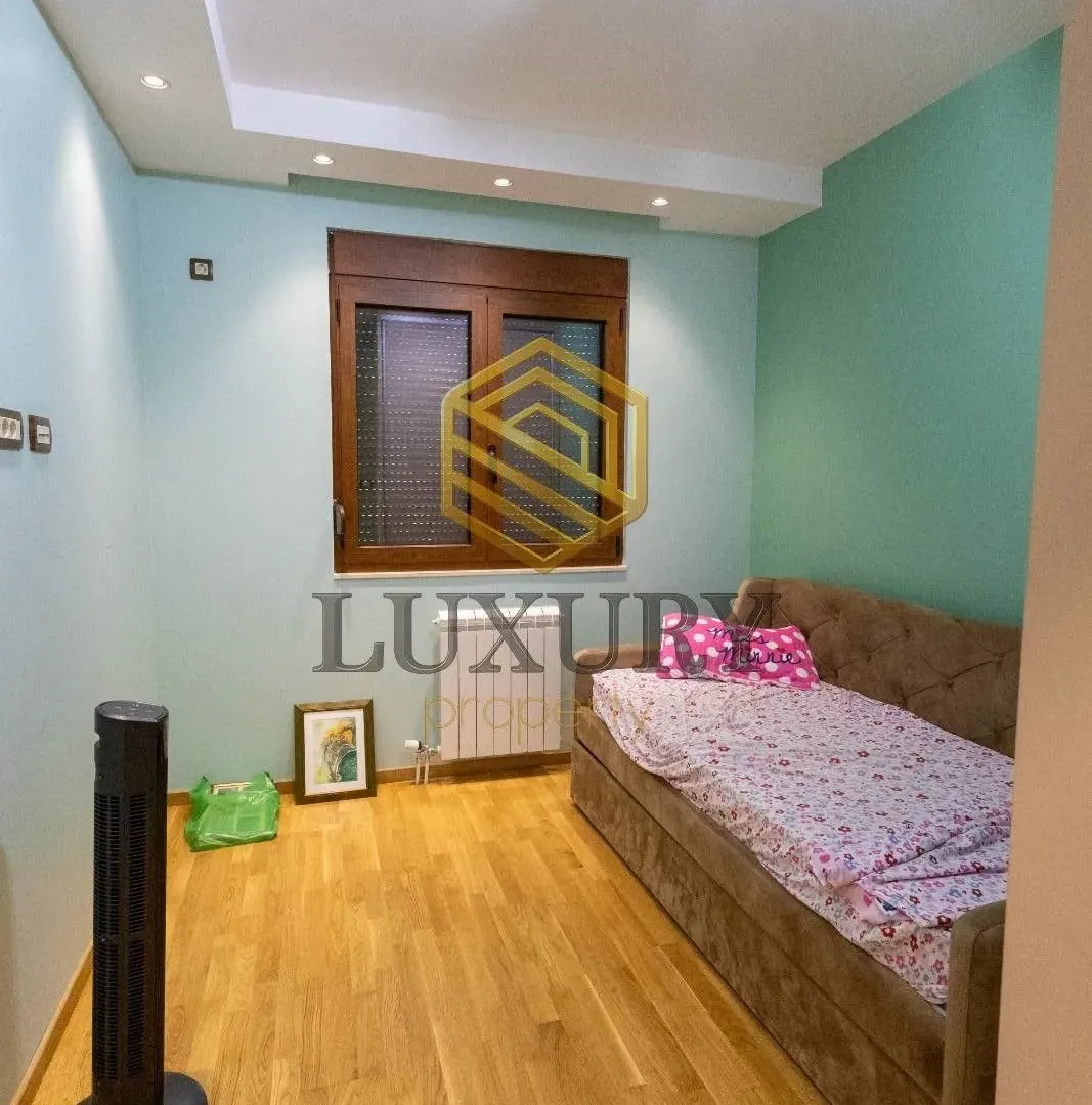 Rent, house, 220m², Ćurilac, Danilovgrad
