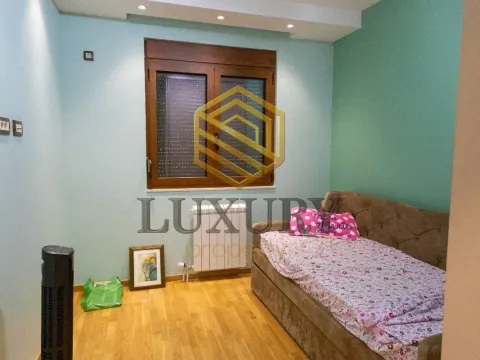 Rent, house, 220m², Ćurilac, Danilovgrad - image 2