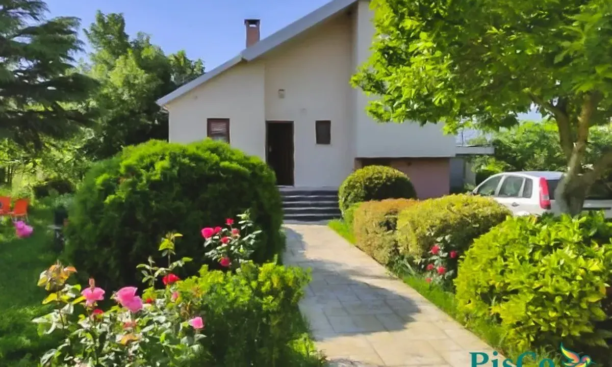 Sale, house, 100m², Danilovgrad, Crna Gora