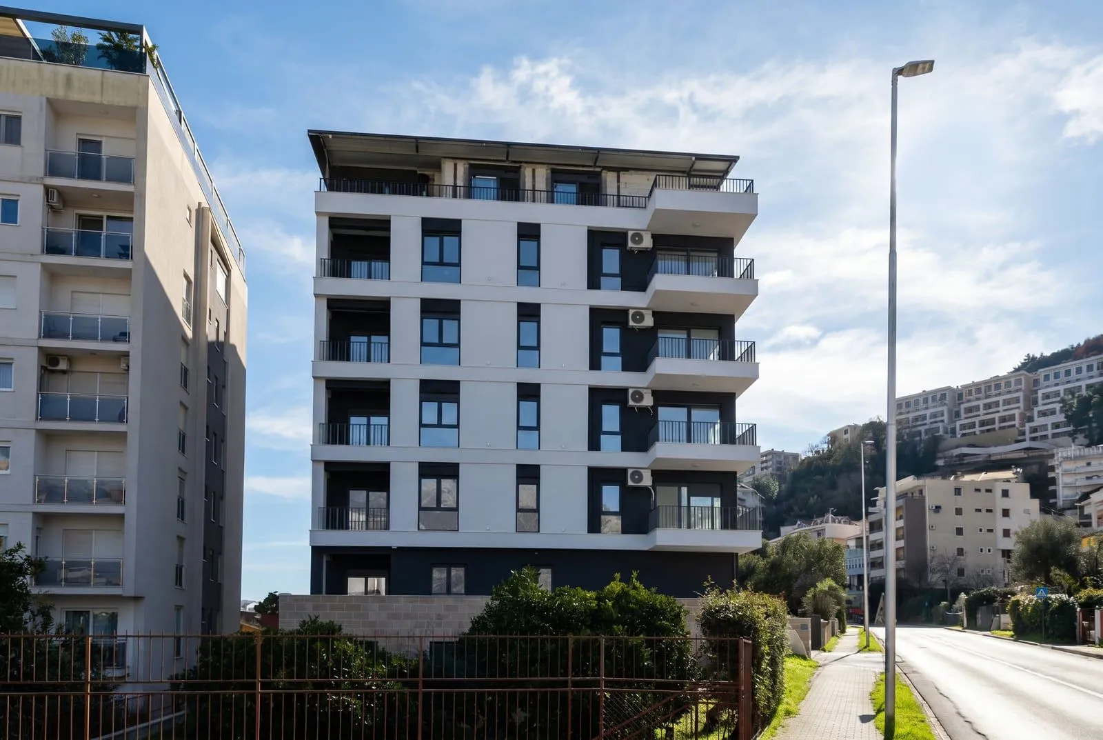 Prodaja, dvosoban stan, 48m², Budva, Crna Gora