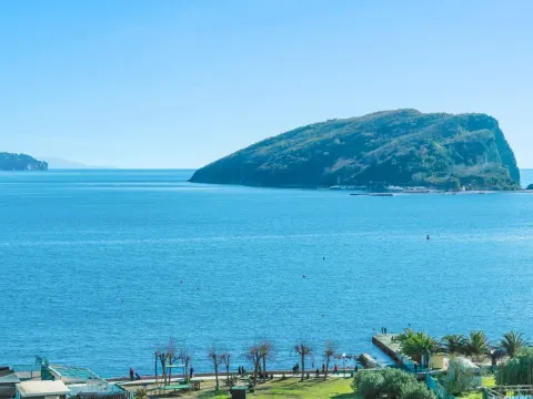 Sale, two bedroom apartment, 138m², Budva, Crna Gora - image 19