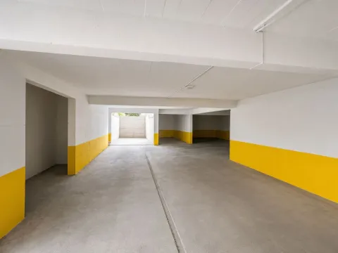 Prodaja, jednosoban stan, 46m², Momišići, Podgorica - image 10