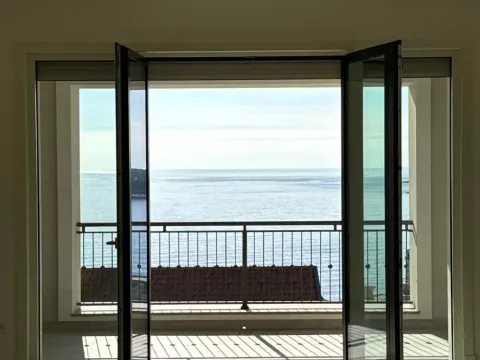 Prodaja, jednosoban stan, 78m², Luštica, Tivat - image 1