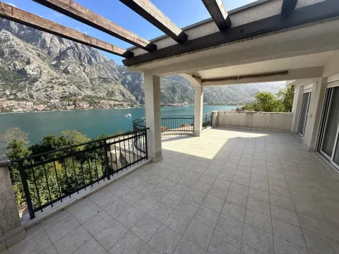Prodaja, kuća, 330m², Muo, Kotor - image 6