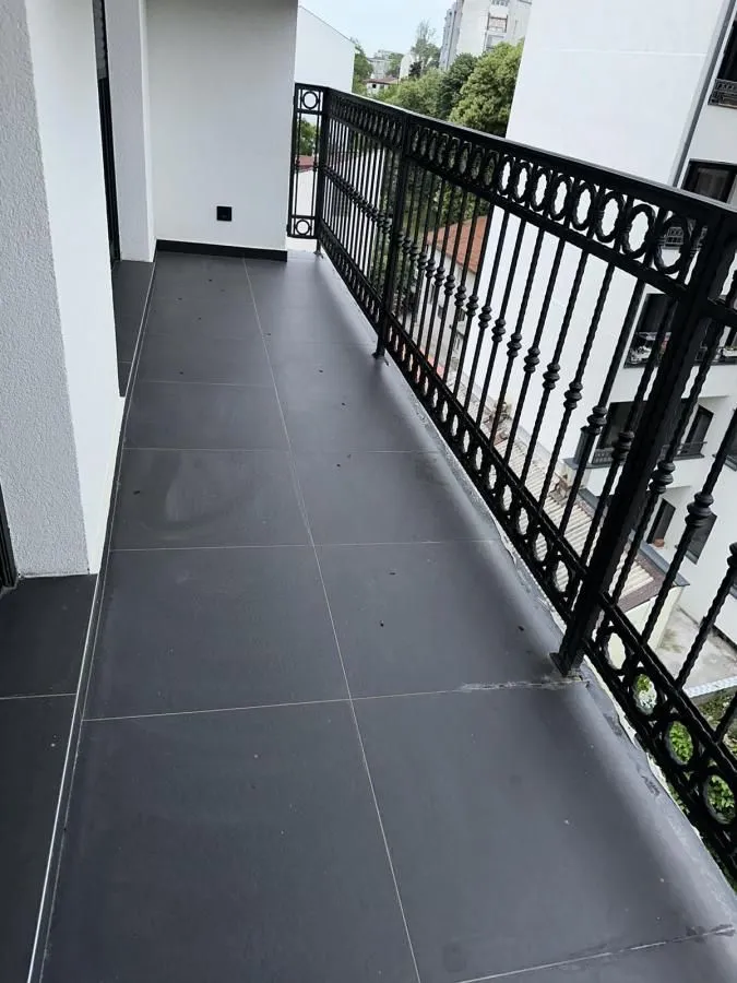 Izdavanje, četvorosoban stan, 102m², Crveni Krst, Beograd