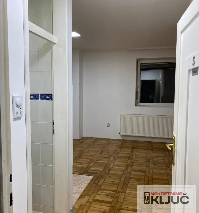 Sale, studio apartment, 33m², Telep, Novi Sad Sve Podlokacije