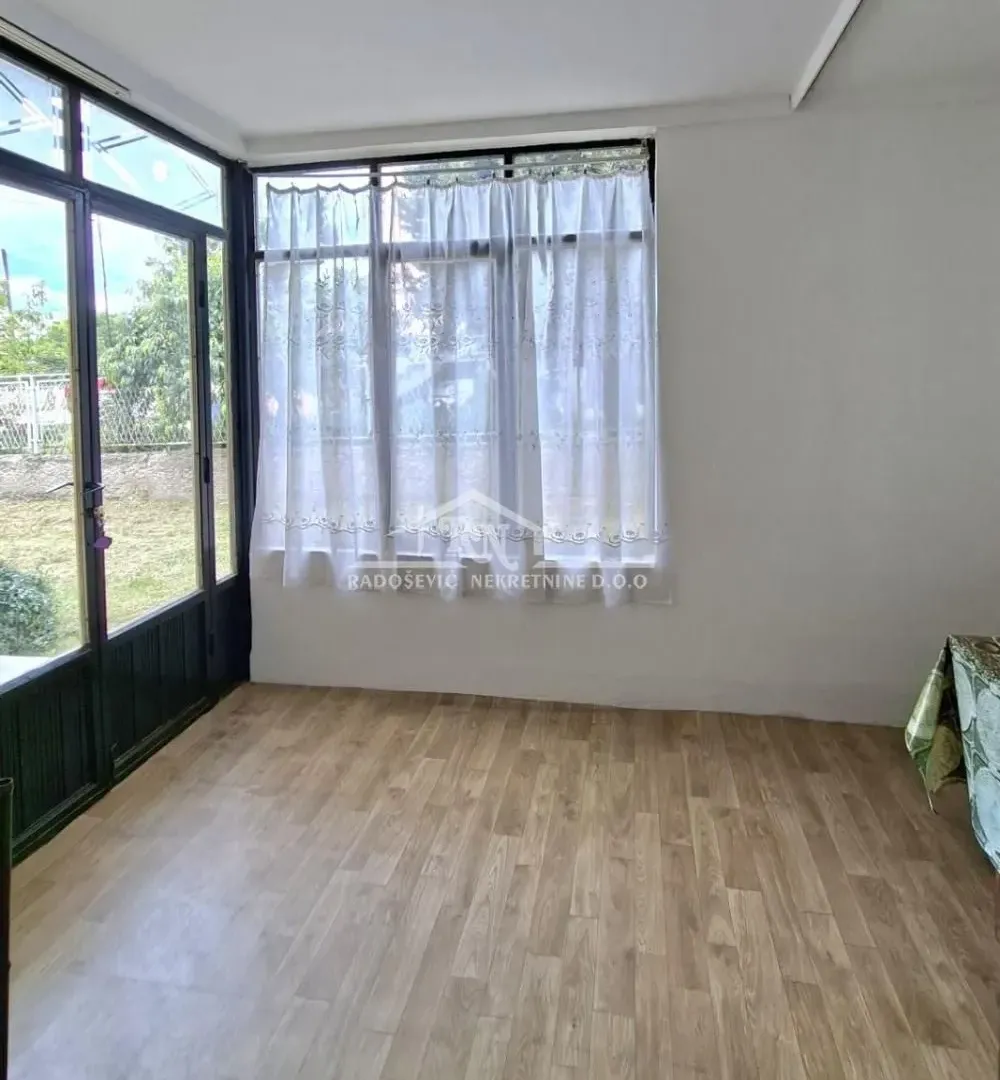 Prodaja, kuća, 265m², Smederevska Palanka, Srbija