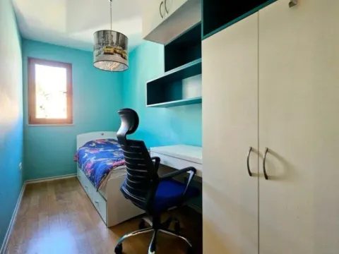 Izdavanje, četvorosoban stan, 120m², Budva, Crna Gora - image 7