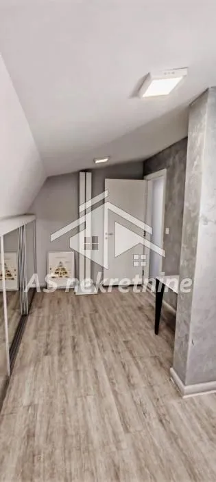 Prodaja, stan, 118m², Đeram Pijaca, Beograd
