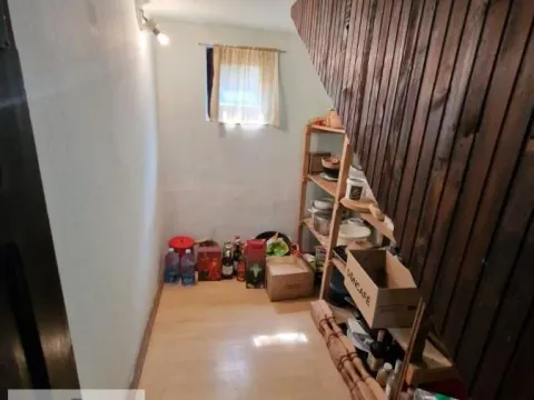 Prodaja, kuća, 219m², Centar, Ub - image 14