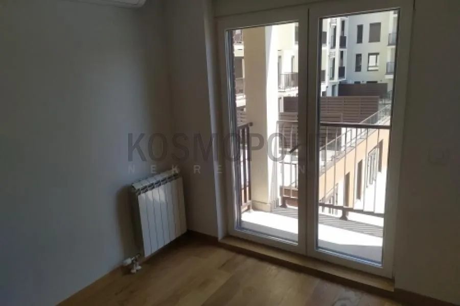 Prodaja, trosoban stan, 84m², Tošin bunar, Novi Beograd Sve Podlokacije