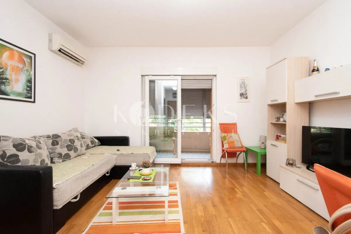 Rent, studio apartment, 33m², City Kvart, Podgorica
