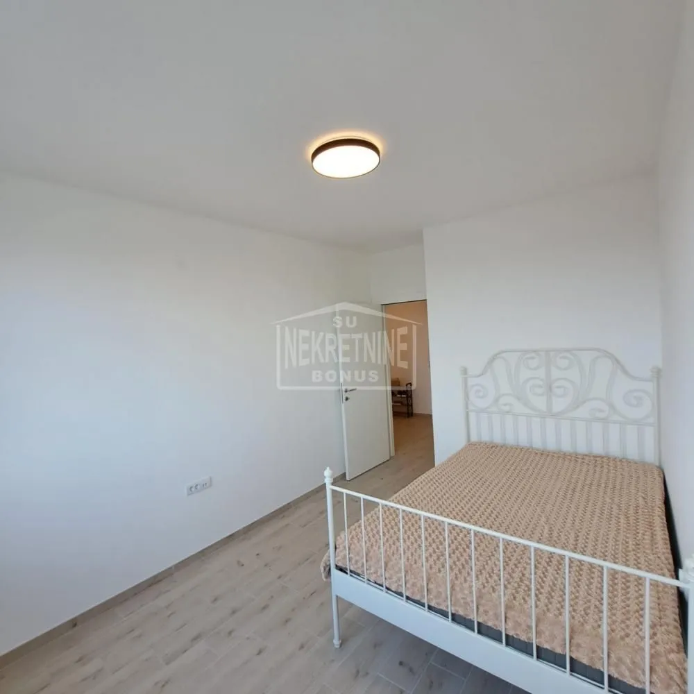Prodaja, trosoban stan, 57m², Centar, Subotica
