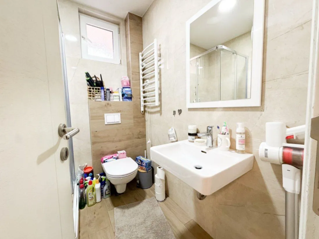 Prodaja, dvosoban stan, 63m², Dalmatinska ulica, Podgorica