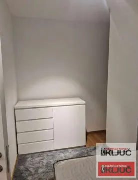 Izdavanje, jednosoban stan, 40m², Centar, Novi Sad - image 5