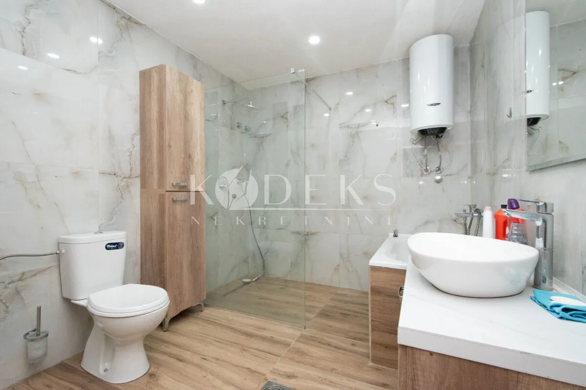 Rent, two bedroom apartment, 79m², Stari Aerodrom, Podgorica