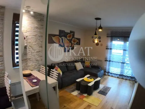 Prodaja, jednosoban stan, 39m², Centar, Zlatibor