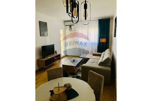 Izdavanje, jednosoban stan, 48m², City Kvart, Podgorica