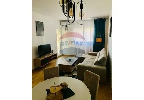 Izdavanje, jednosoban stan, 48m², City Kvart, Podgorica