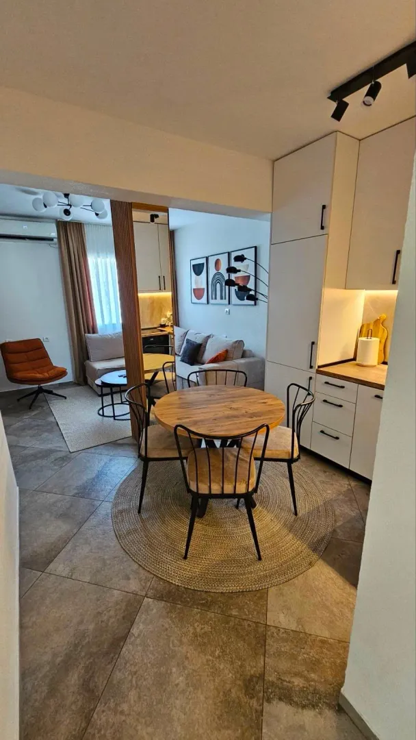 Rent, two bedroom apartment, 52m², Centar, Tivat