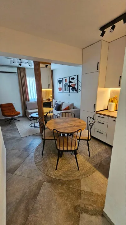 Rent, two bedroom apartment, 52m², Centar, Tivat