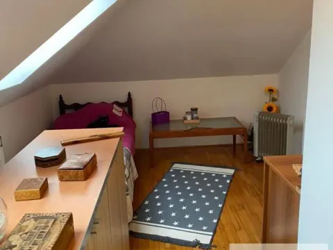 Prodaja, četvorosoban stan, 104m², Zemun Centar, Zemun Sve Podlokacije - image 11
