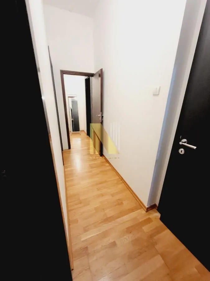 Sale, four bedroom apartment, 108m², Bulevar Oslobodjenja, Novi Sad Sve Podlokacije