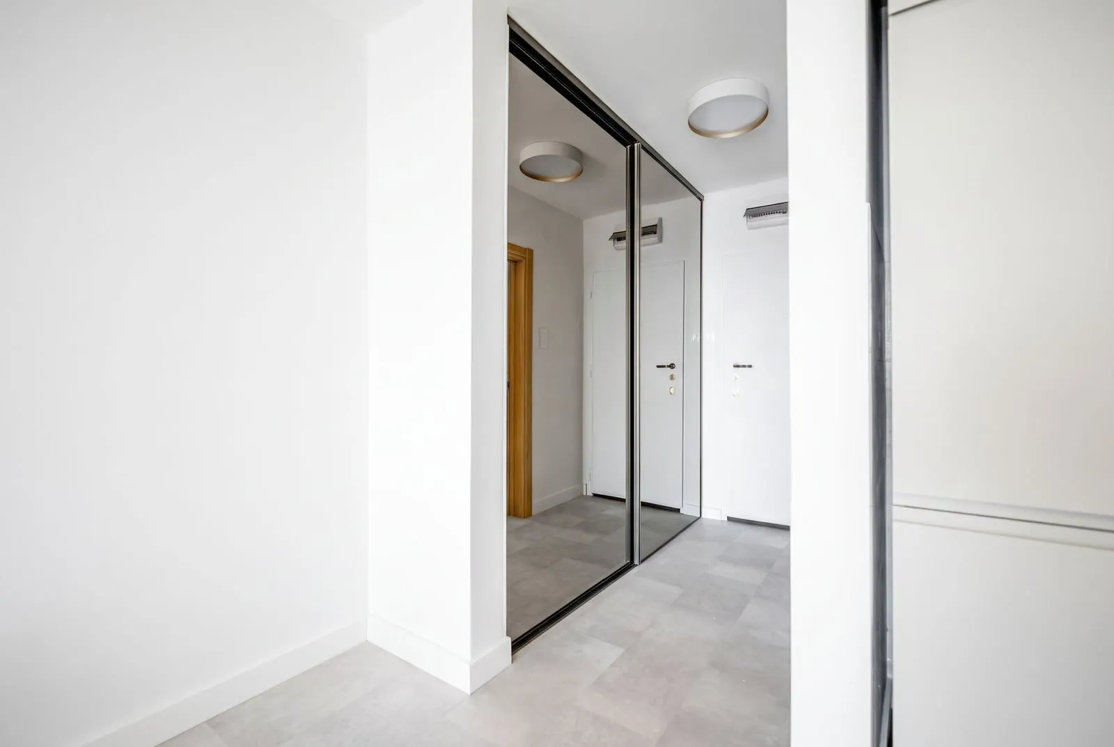 Sale, two bedroom apartment, 45m², Sveti Stefan, Budva